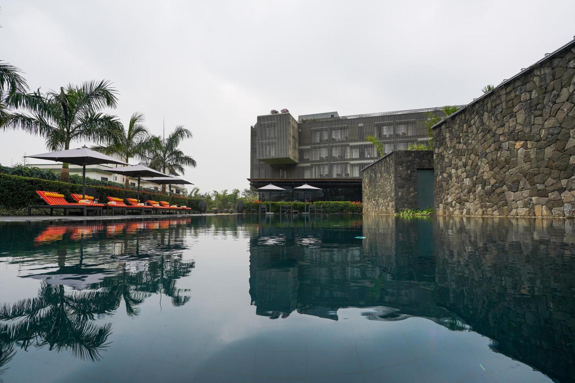 Radisson Resort And Spa Lonavala Exterior foto The Park, Hyderabad