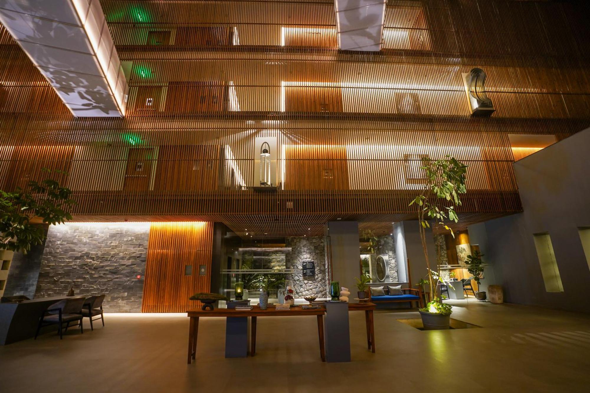 Radisson Resort And Spa Lonavala Exterior foto Interior of the hotel