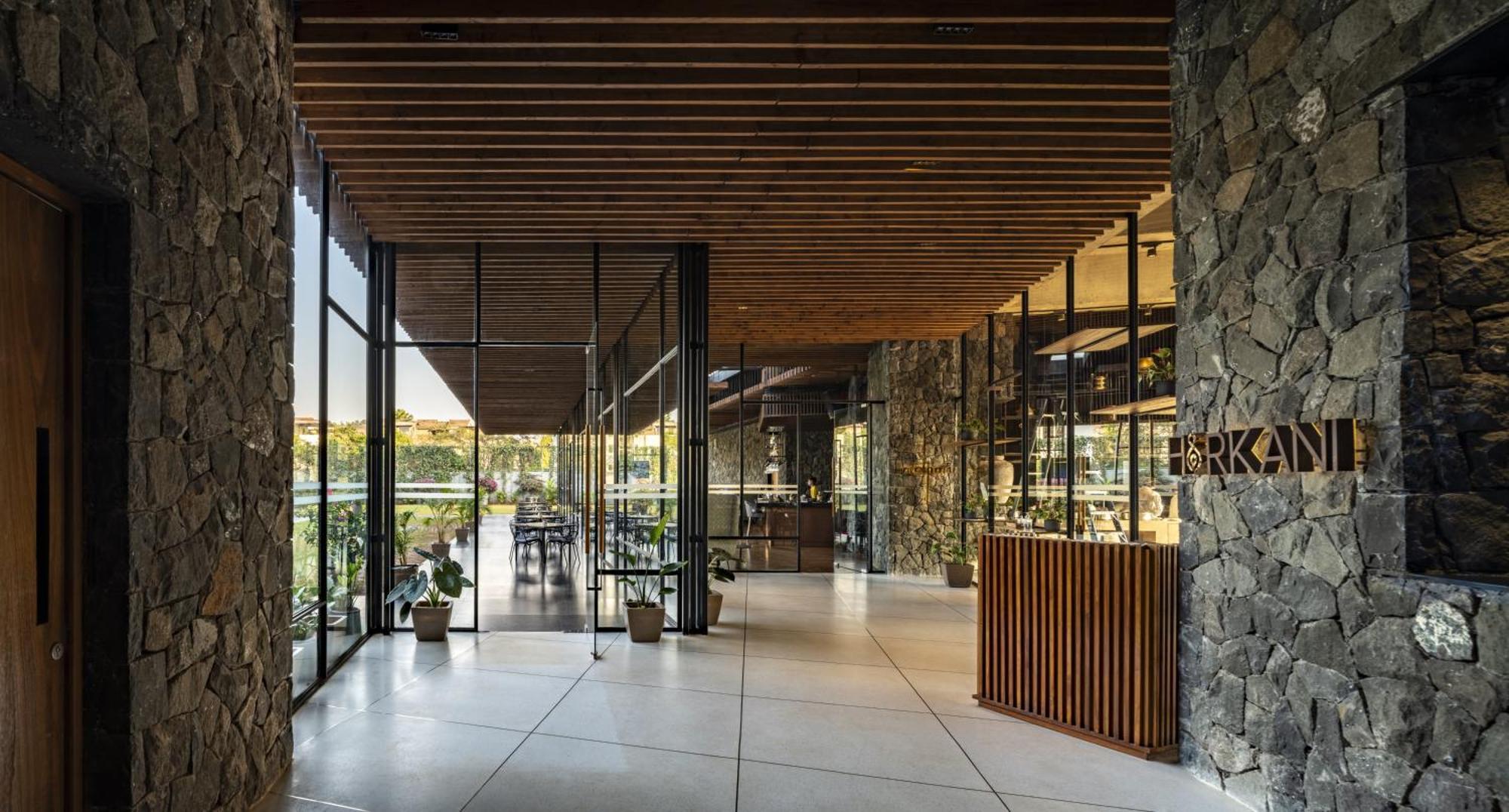 Radisson Resort And Spa Lonavala Exterior foto Interior of the hotel