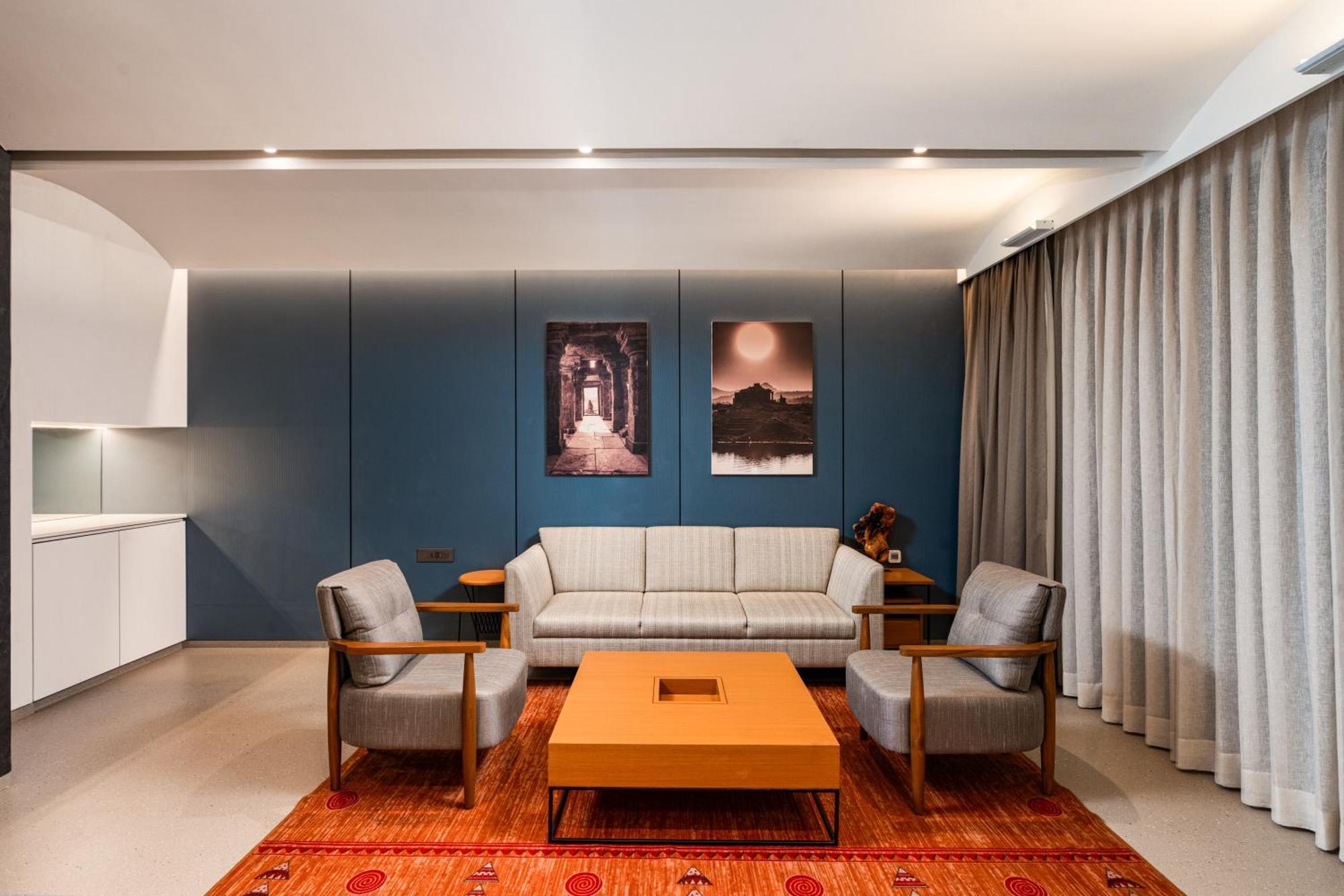 Radisson Resort And Spa Lonavala Exterior foto A living room